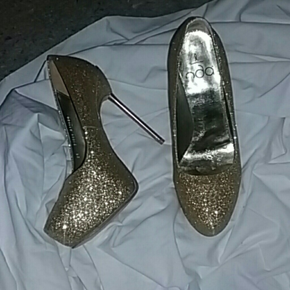 Gold glitter platform stilettos  454 Mexican